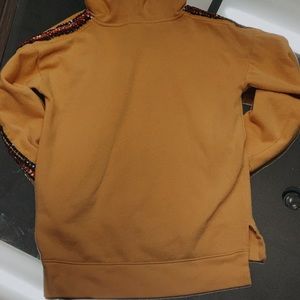 Yellow sweatshirt